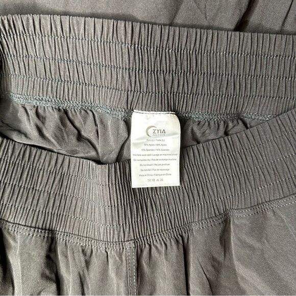 ZYIA Active Work Flow Wide Leg Gaucho Pants - Picture 10 of 10